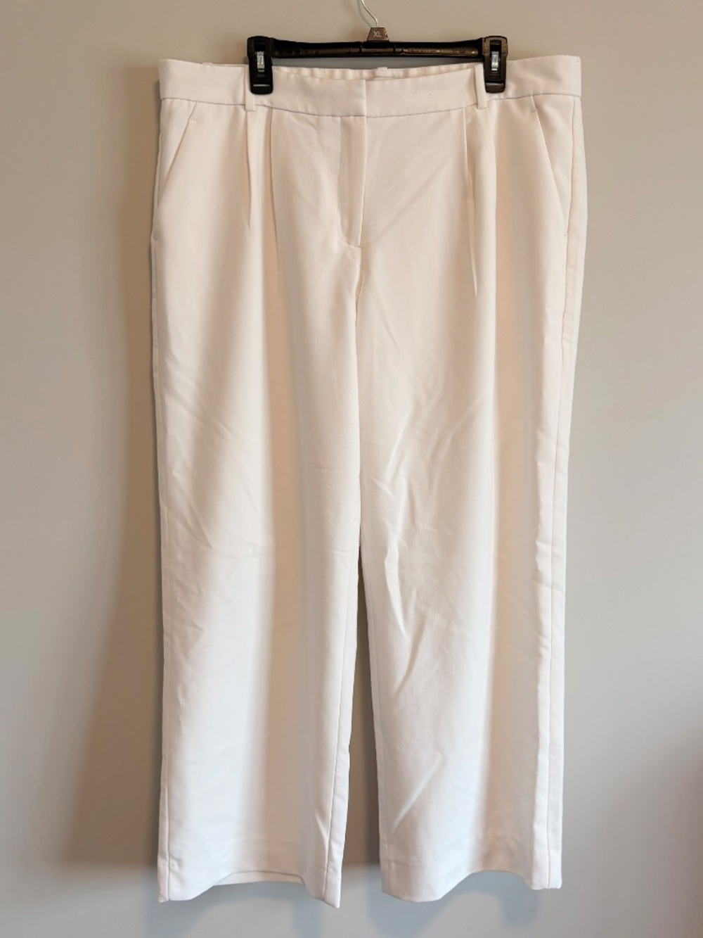 A&F Sloane Low Rise Tailored Wide Leg Pant - Cream 33